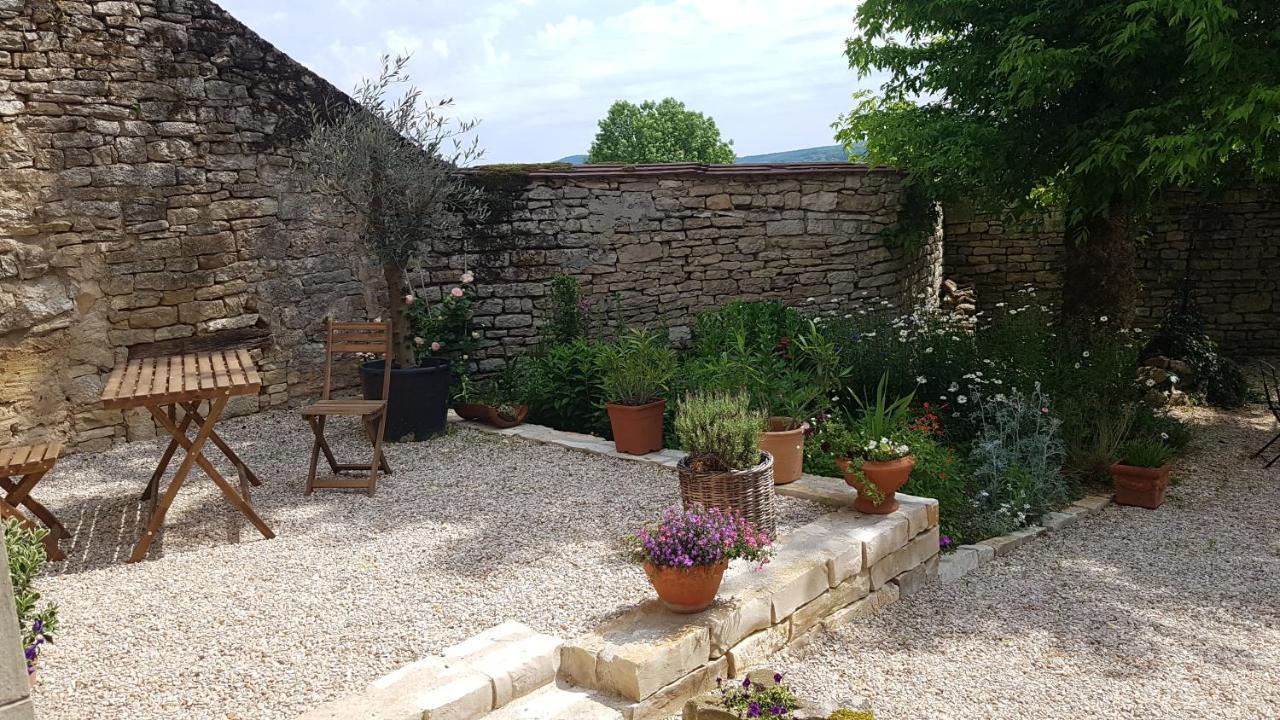Le Clos - La Chapelle Lombard  Exterior photo